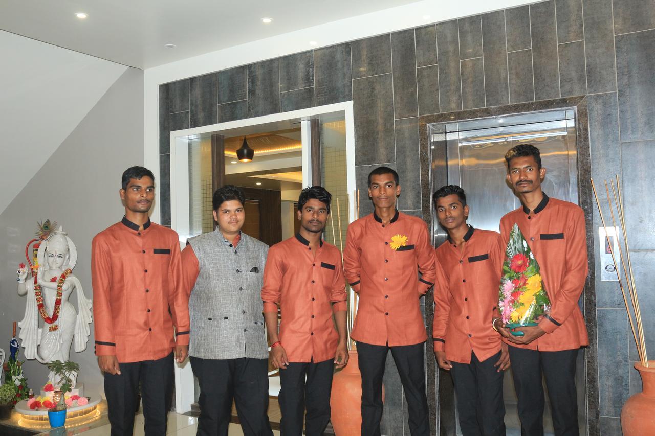 Hotel Pushpak Park Osmanabad Eksteriør bilde