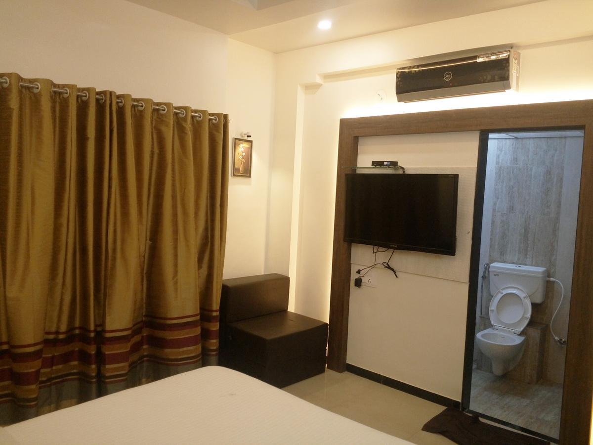 Hotel Pushpak Park Osmanabad Eksteriør bilde