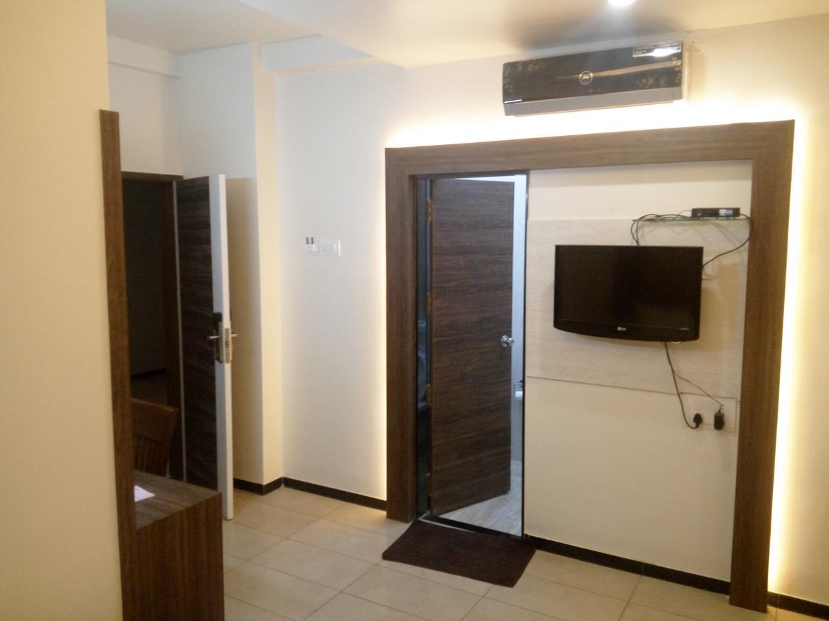 Hotel Pushpak Park Osmanabad Eksteriør bilde